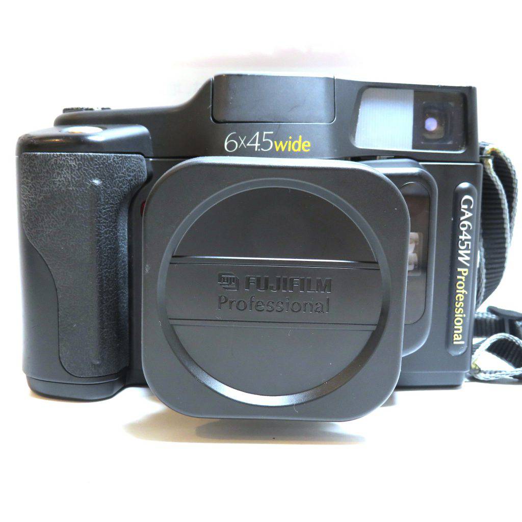 FUJIFILM GA645W Professional カメラお買取り致しました！