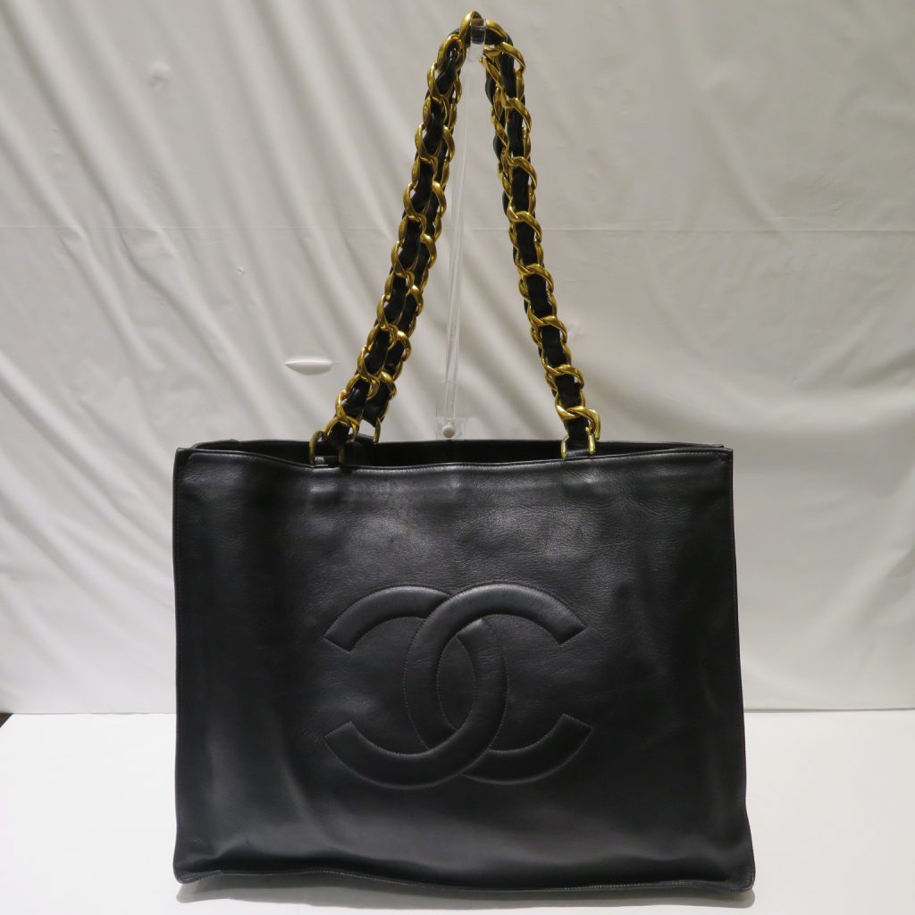 シャネル　チェーン　トートバッグ　CHANEL