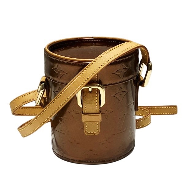 ルイヴィトン モノグラムヴェルニ アスタープレイス M91101