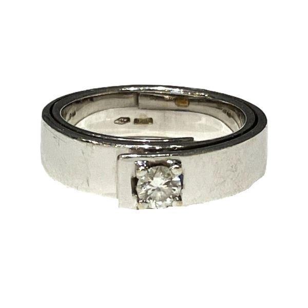 K18WGダイヤリング